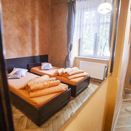 Momotown Privates Bed and Breakfast Kraków Eksteriør billede