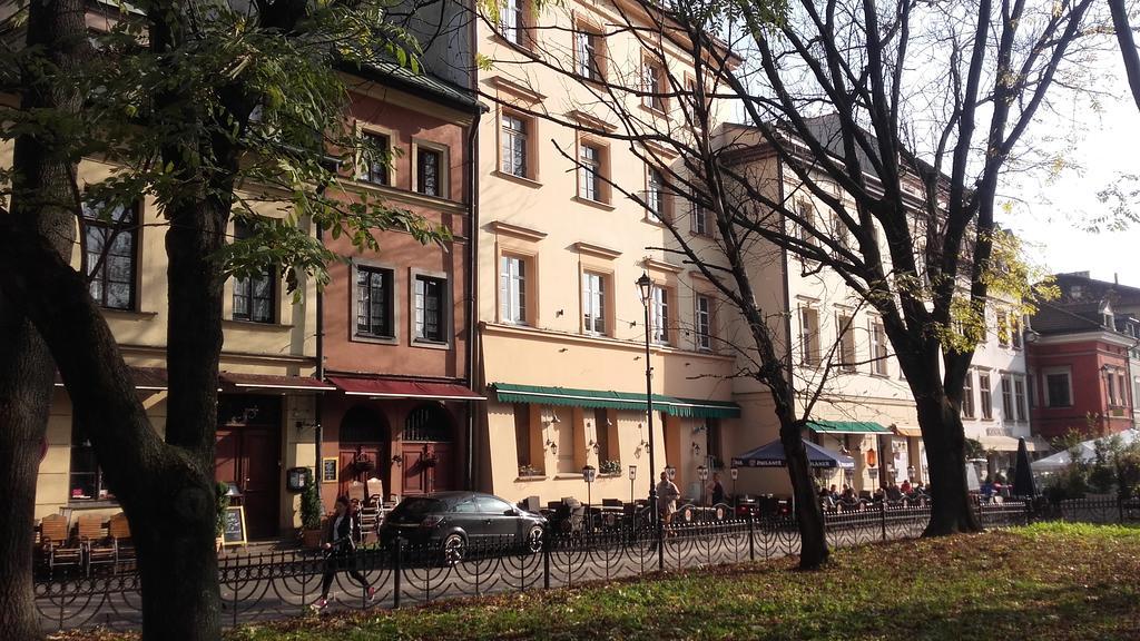 Momotown Privates Bed and Breakfast Kraków Eksteriør billede
