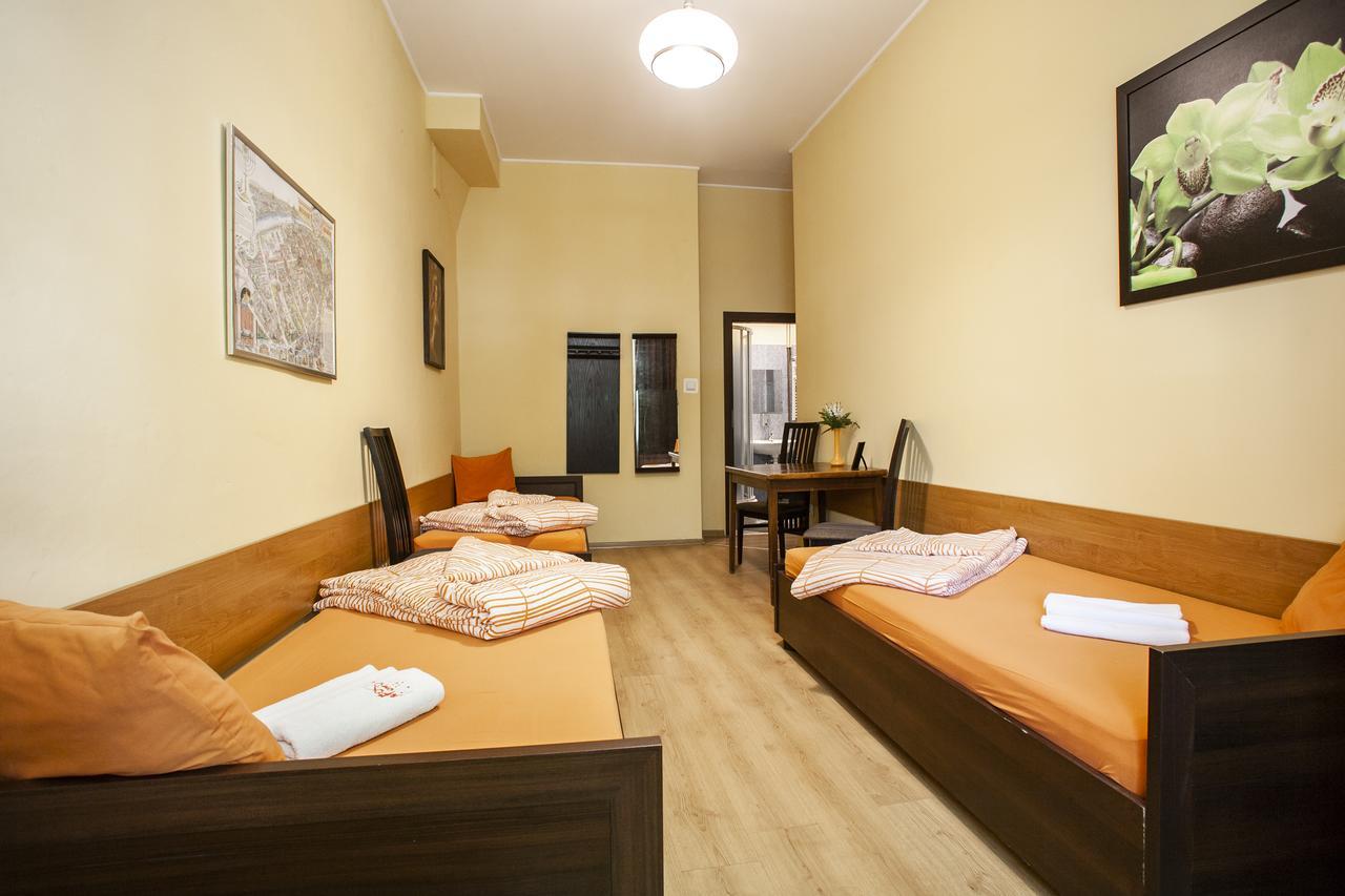 Momotown Privates Bed and Breakfast Kraków Eksteriør billede