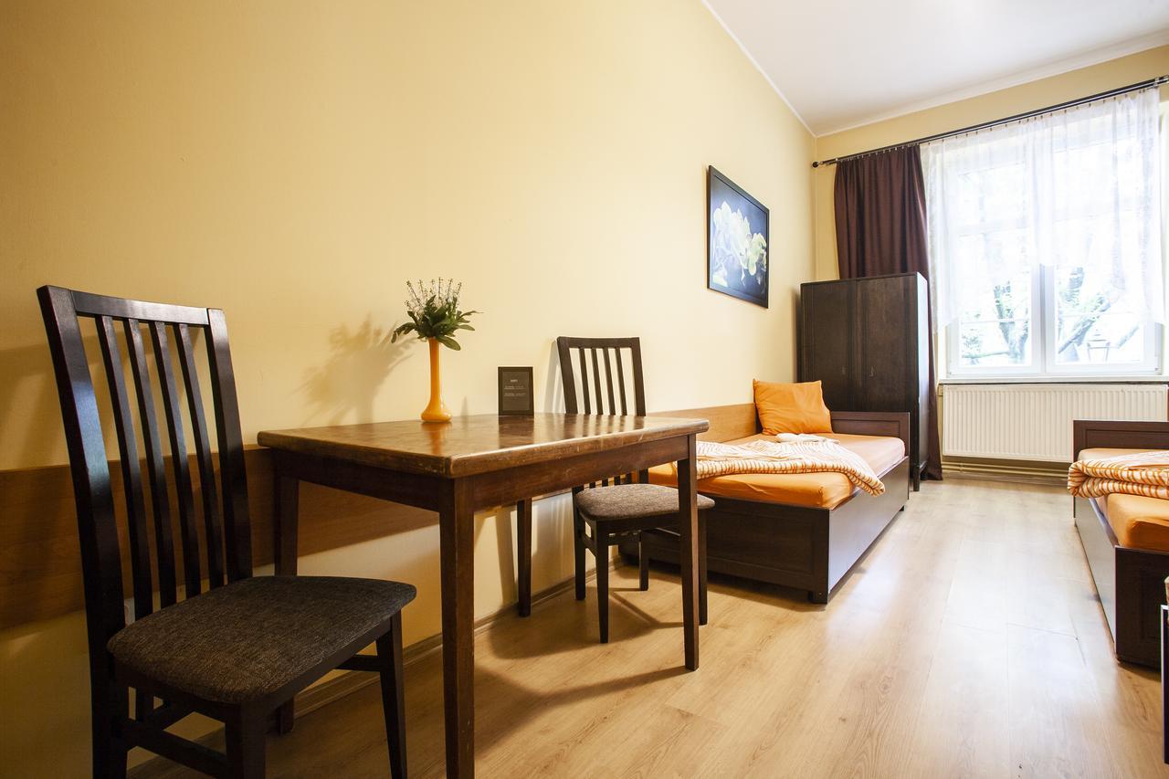 Momotown Privates Bed and Breakfast Kraków Eksteriør billede