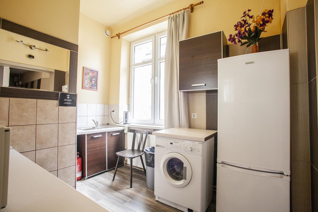 Momotown Privates Bed and Breakfast Kraków Eksteriør billede